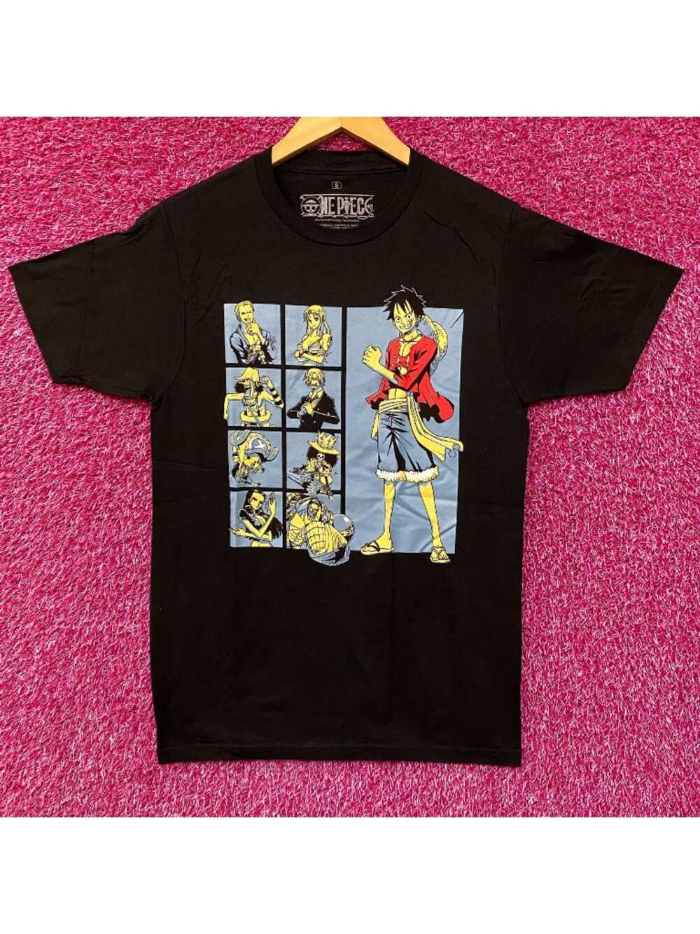 One Piece Straw Hat Crew Monkey D. Luffy Anime T-Shirt Small